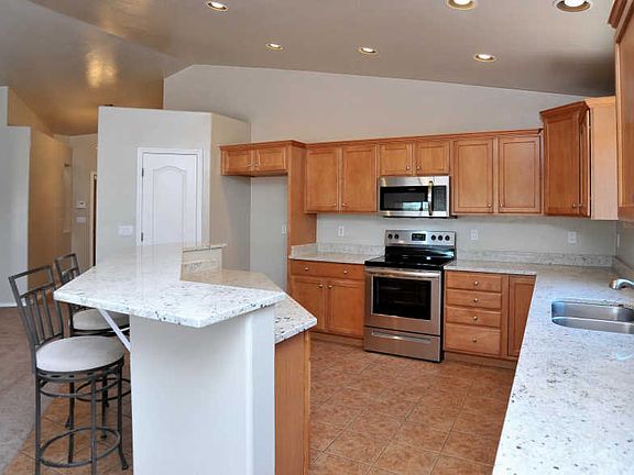 4th image of 2450 W Prichett Pl