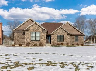 8588 Nottingwood Dr, Cincinnati, OH 45255