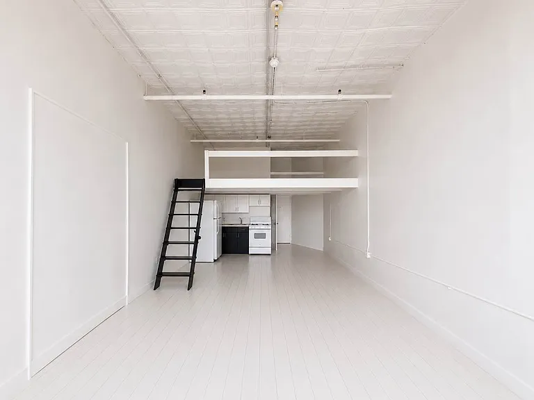 248 McKibbin St #4R — Photo 16