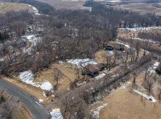 2202 Norton Dr, Shakopee, MN 55379