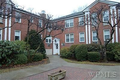 1st image of 706 Palmer Ct APT 2F