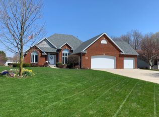 7670 Golf View Ct SW, Jenison, MI 49428
