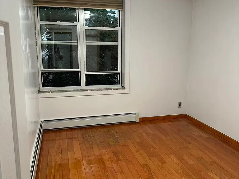 Bedroom #1