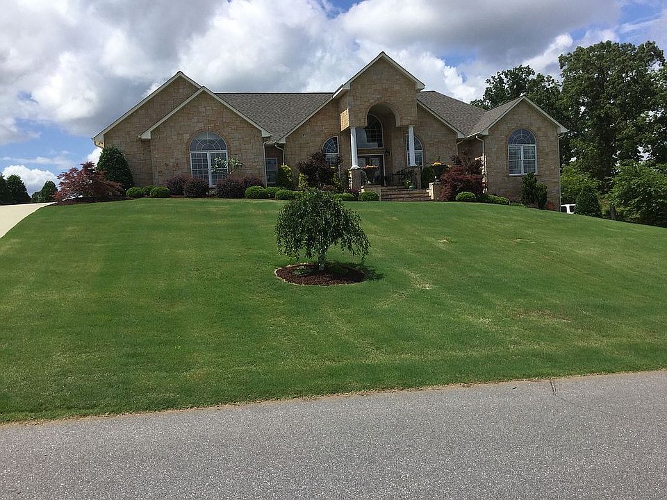1st image of 3734 Cornwell Dr