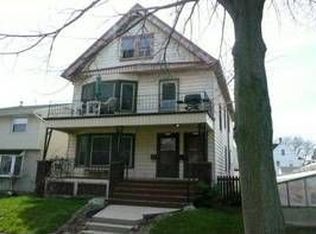 3237 N Dousman St, Milwaukee, WI 53212