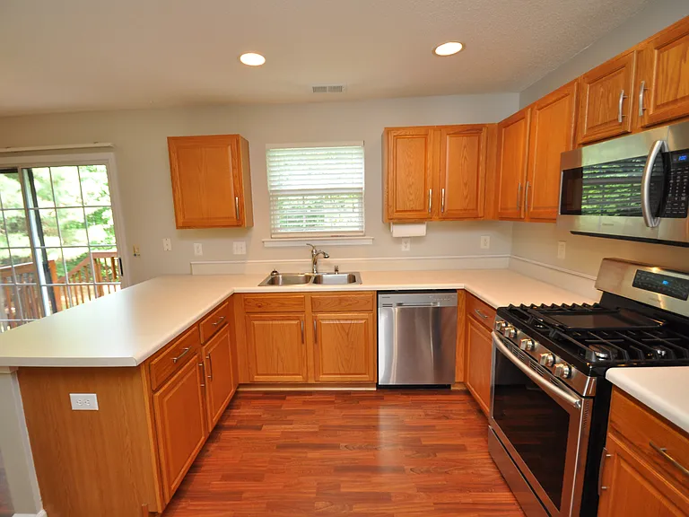 117 Tiverton Woods Dr — Photo 13