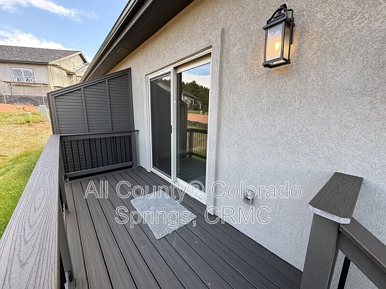 519 Brecken Ct — Photo 5