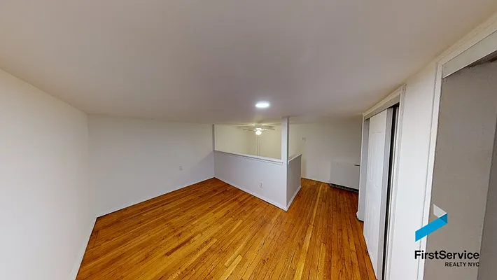 Rented by FirstService Realty (legacy) | media 32