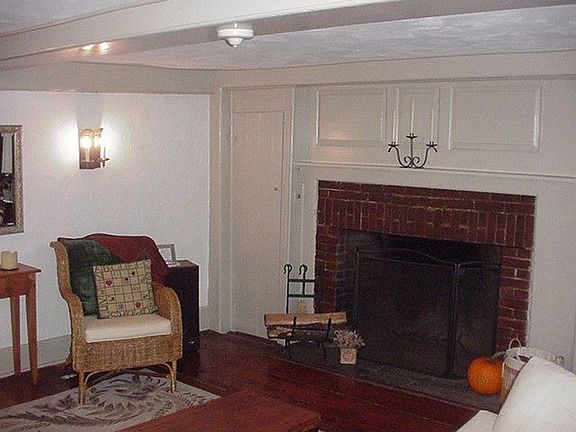 3rd image of 111 Essex St