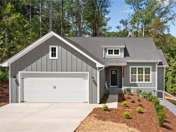 101 Old South Dr, Ellijay, GA 30540