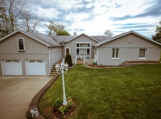 603 Briarcliff Dr, Aliquippa, PA 15001