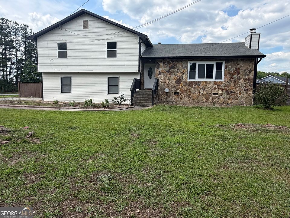 1st image of 1861 Pharrs Rd