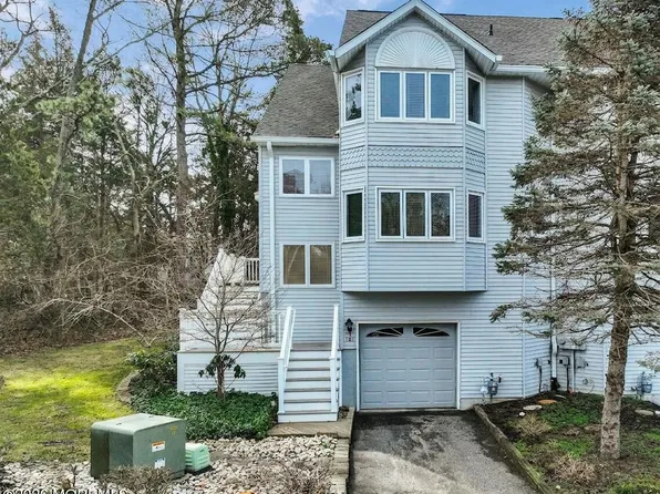 161 Impatiens Court, Toms River, NJ 08753