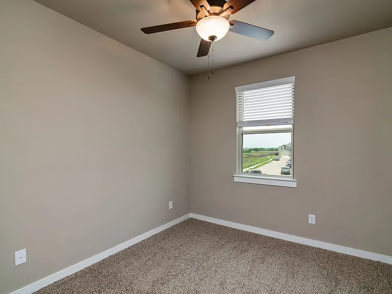 604 Harvest Moon Dr — Photo 11
