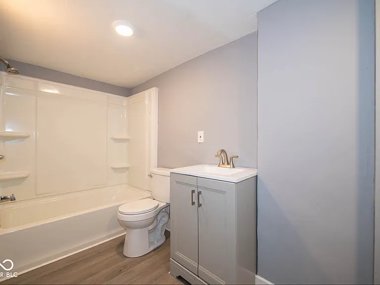 246 N Beville Ave #1 — Photo 9