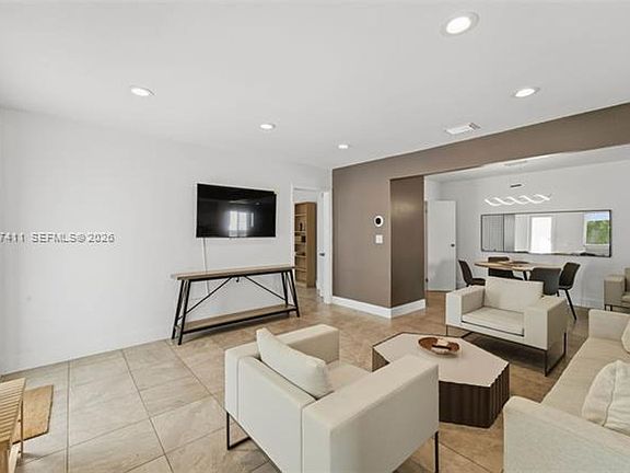 4th image of 4420 NW 3rd Ave