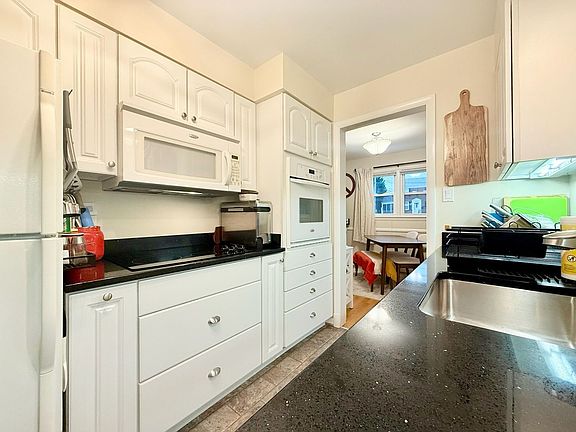 4th image of 5323 N Carlin Springs Rd