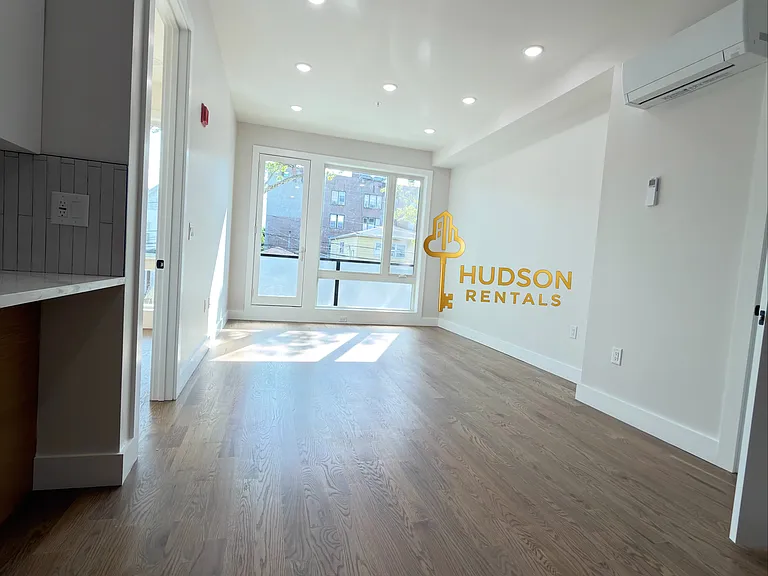 40 Lembeck Ave #203 — Photo 2