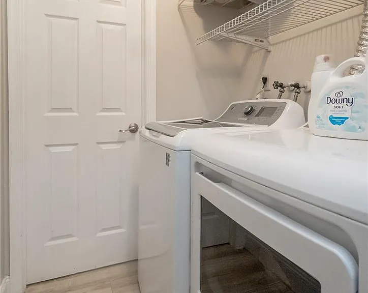 1535 Irene St — Photo 14