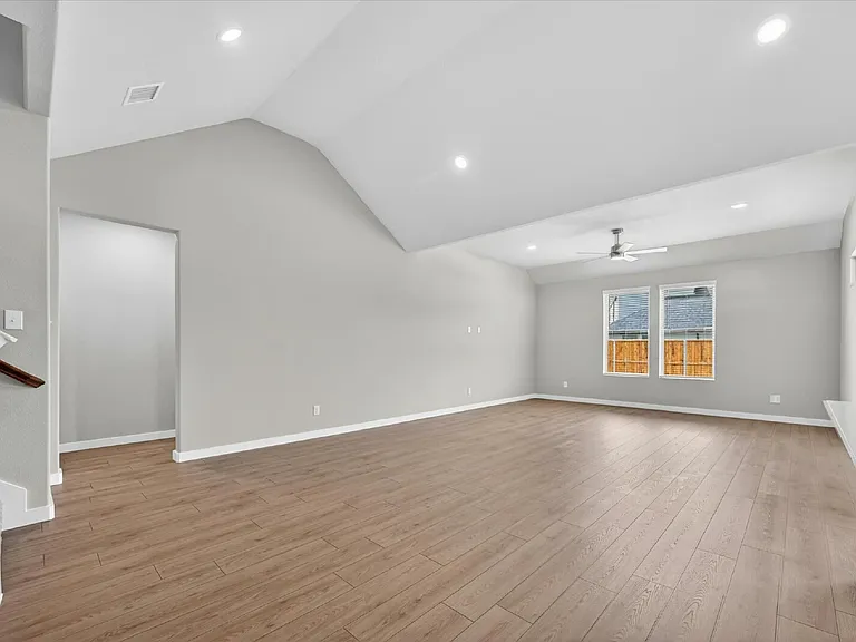 5722 Rushing River Way — Photo 6
