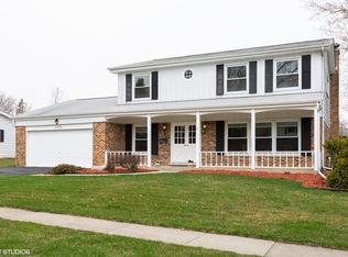 1016 Crestfield Ave, Libertyville, IL 60048