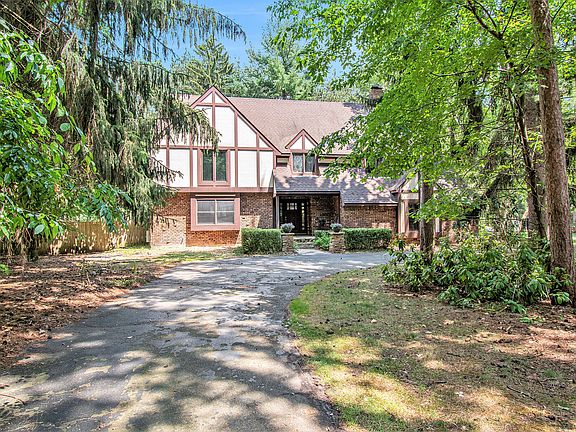 5th image of 7325 Oliver Woods Dr SE