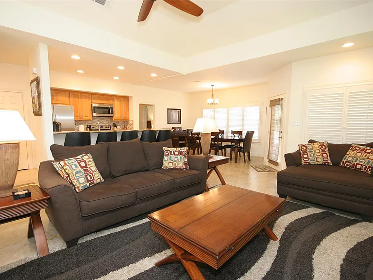 1924 Clubhouse Hill Dr #25 — Photo 4