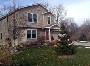 407 Perry Lake Dr, Perry, MI 48872