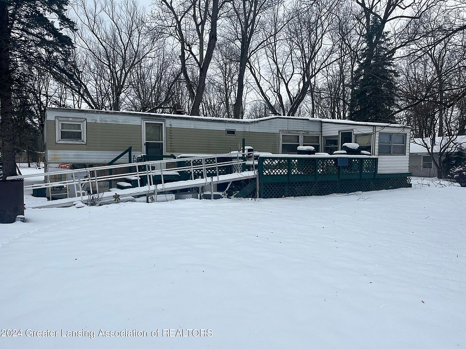 1st image of 8444 Riverview Dr