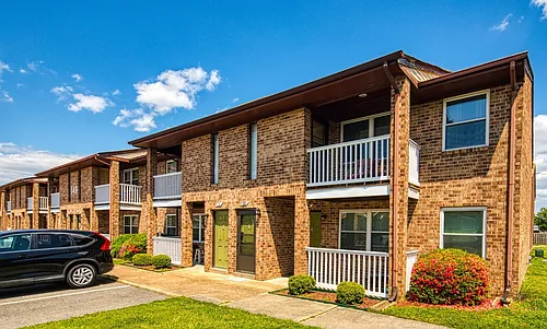 Coliseum Gardens Apartments Photo 1