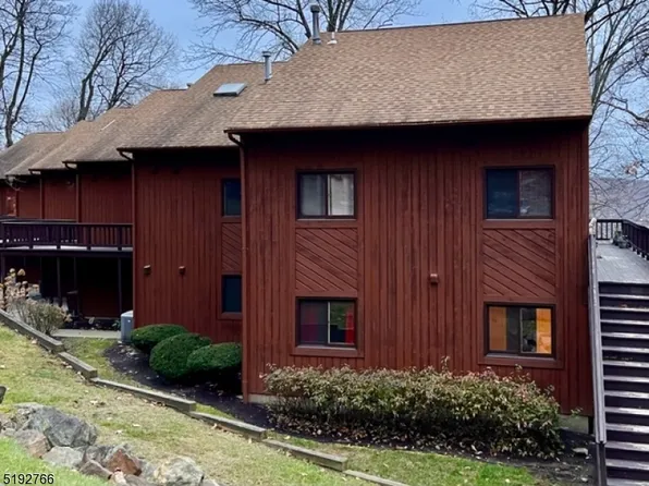 1 Gray Rock Dr 1 #1, Vernon Twp., NJ 07462