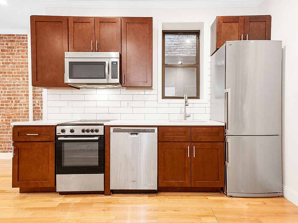 1st image of 125 E 88th St #4B