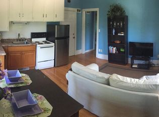 1374 J Ave NE APT 3, Cedar Rapids, IA 52402