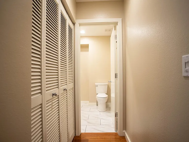 732 NW 12th Ave — Photo 7