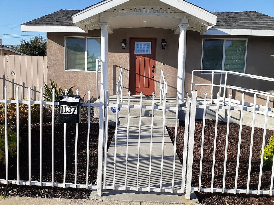 1st image of 1137 W 98th St