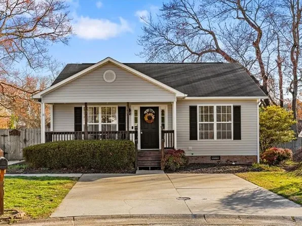 150 Camillabrook Ct, Kernersville, NC 27284