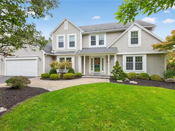 16 Wallingford Rise, Fairport, NY 14450