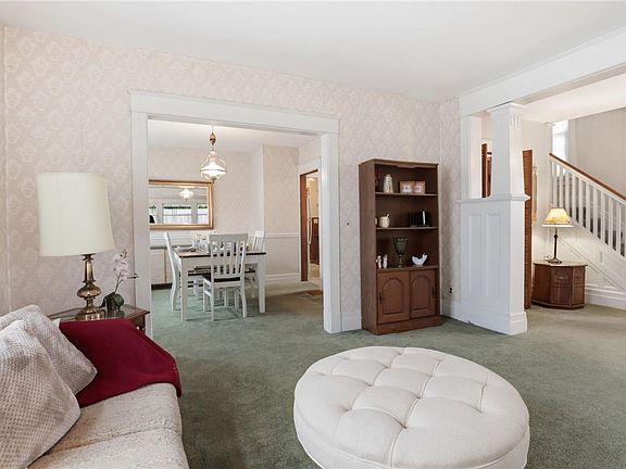 5th image of 268 Ross St