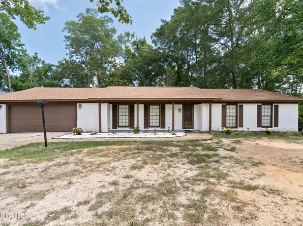 205 Mandalay Dr, Hattiesburg, MS 39402