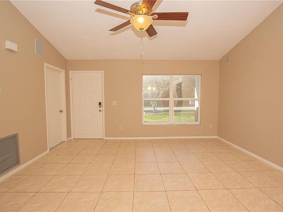 3rd image of 2676 Candler Dr