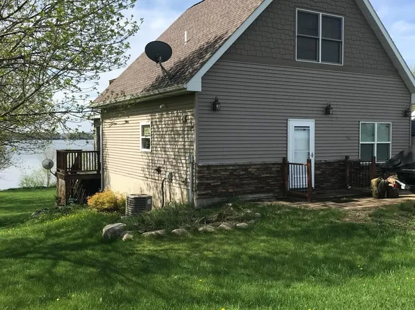 60 N Shore Dr, Garvin, MN 56132