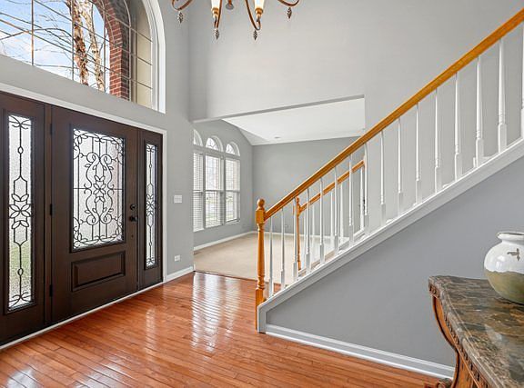 3rd image of 24144 Norfolk Ln