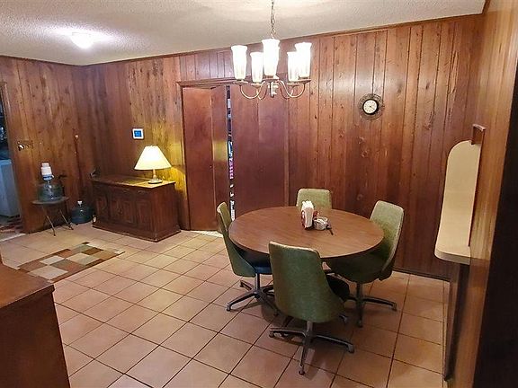 5th image of 801 Edgewood Dr