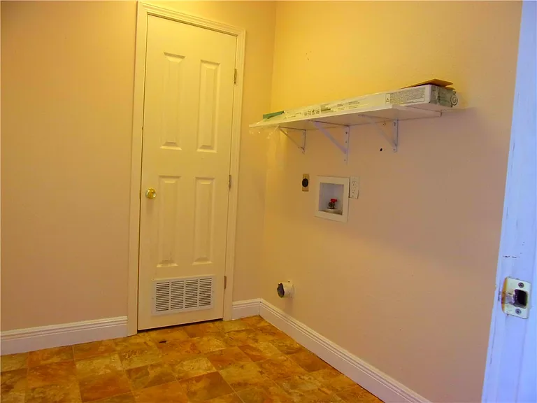 4434 Green Grove Dr — Photo 14
