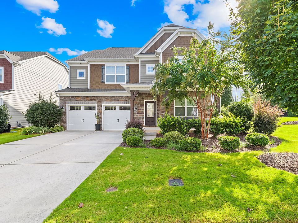 1st image of 120 Swamp Rose Dr