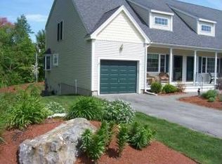5 Royal Ln, Raymond, NH 03077