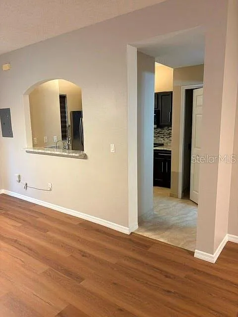 3 bed, 2.5 bath, 1364 sqft, $2,210 — Photo 4