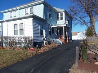 18 Campbell St, Pawtucket, RI 02861