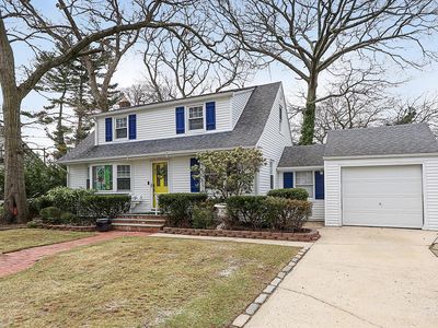 2080 Washington Street, Merrick, NY, 11566