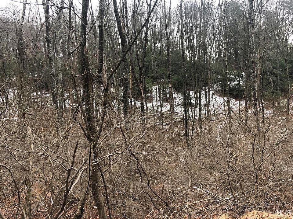 2nd image of Andreas Rd